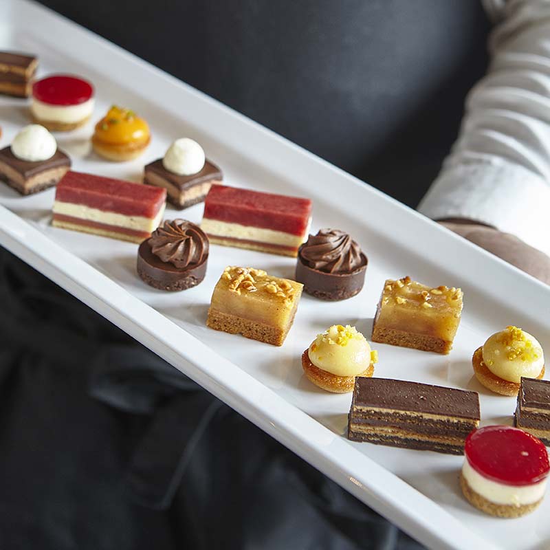 Sweet Petits Fours Traiteur De Paris USA